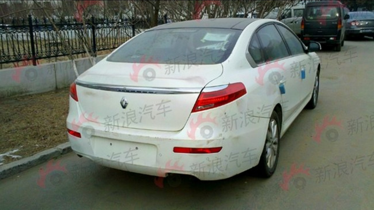 Renault Safrane deve ser lançado na China em 2012