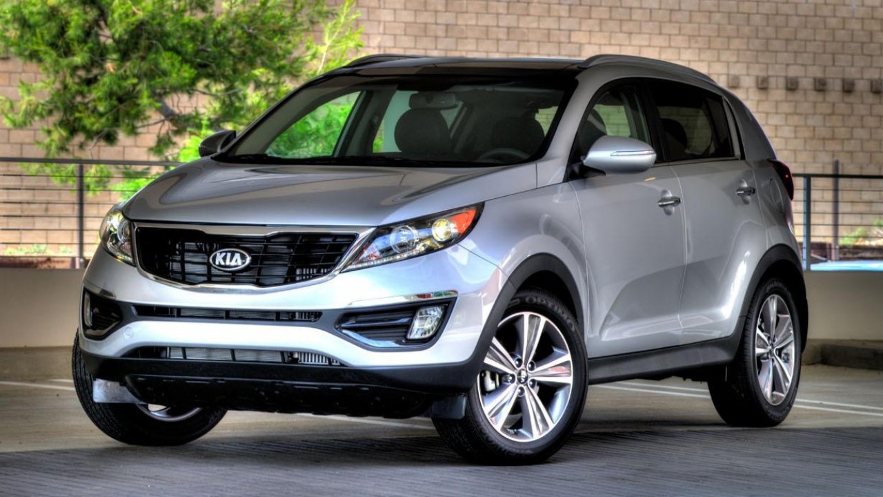 Flagra! Interior do novo Kia Sportage 2016 é revelado antes de estreia