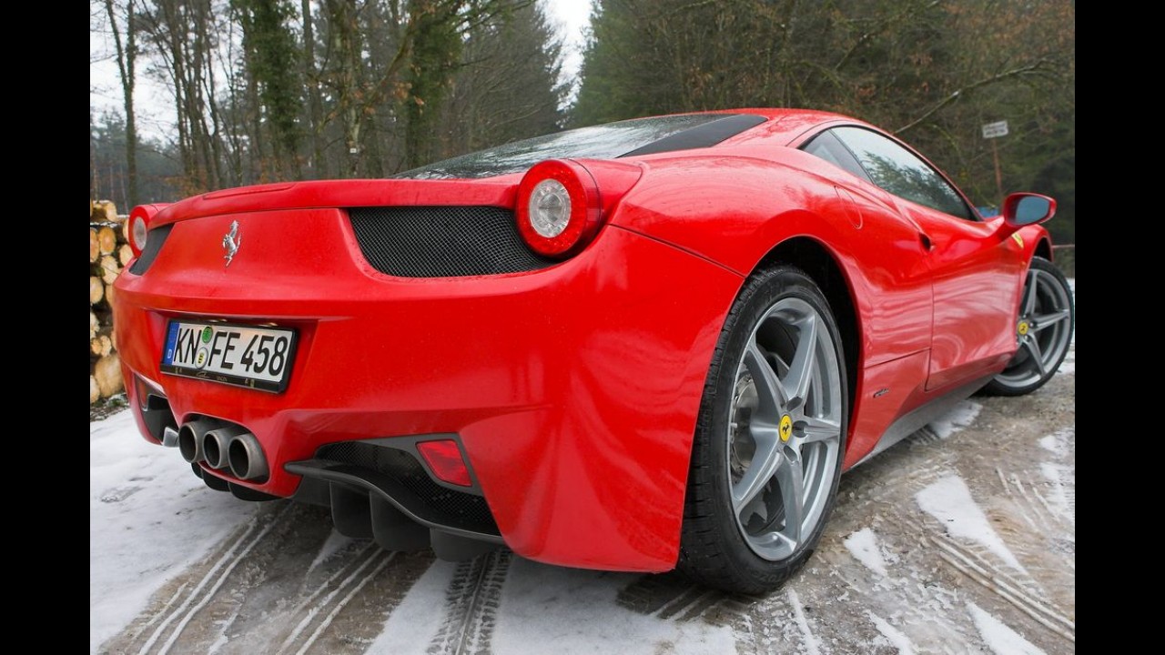 Ferrari 458 Italia: Veja fotos e vídeo do modelo rodando na Holanda