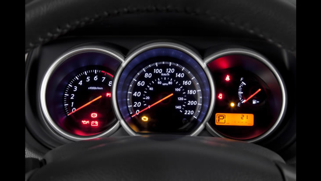 Nissan lança linha Tiida 2012 com novidades