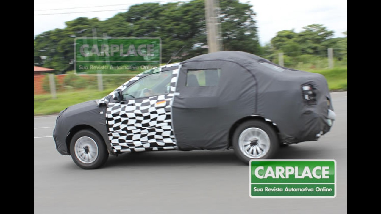 Flagramos o Novo Chevrolet Cobalt camuflado em SP - Fotos de todos os ângulos
