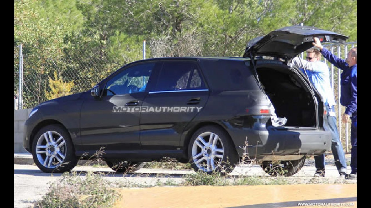 Projeções e flagras do novo Mercedes ML 2012 surgem na rede