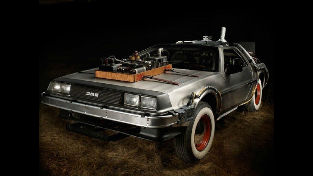 “De volta para o futuro”: DeLorean utilizado em trilogia vai a leilão beneficente