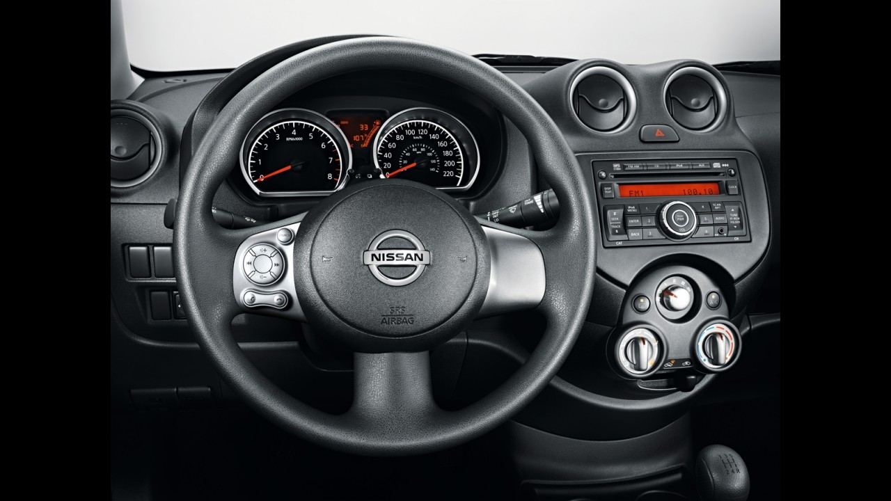 Nissan Versa 2014 tem freios ABS de série e parte de R$ 37.390
