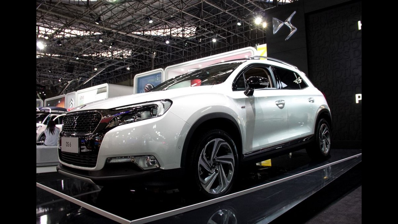 Salão SP: DS 6 de 202 cv é a maior novidade da DS, que estreia como marca