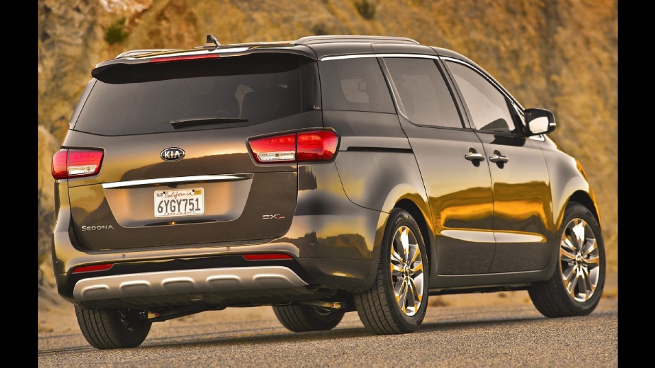 Nova Kia Carnival também será apresentada no Salão do Automóvel