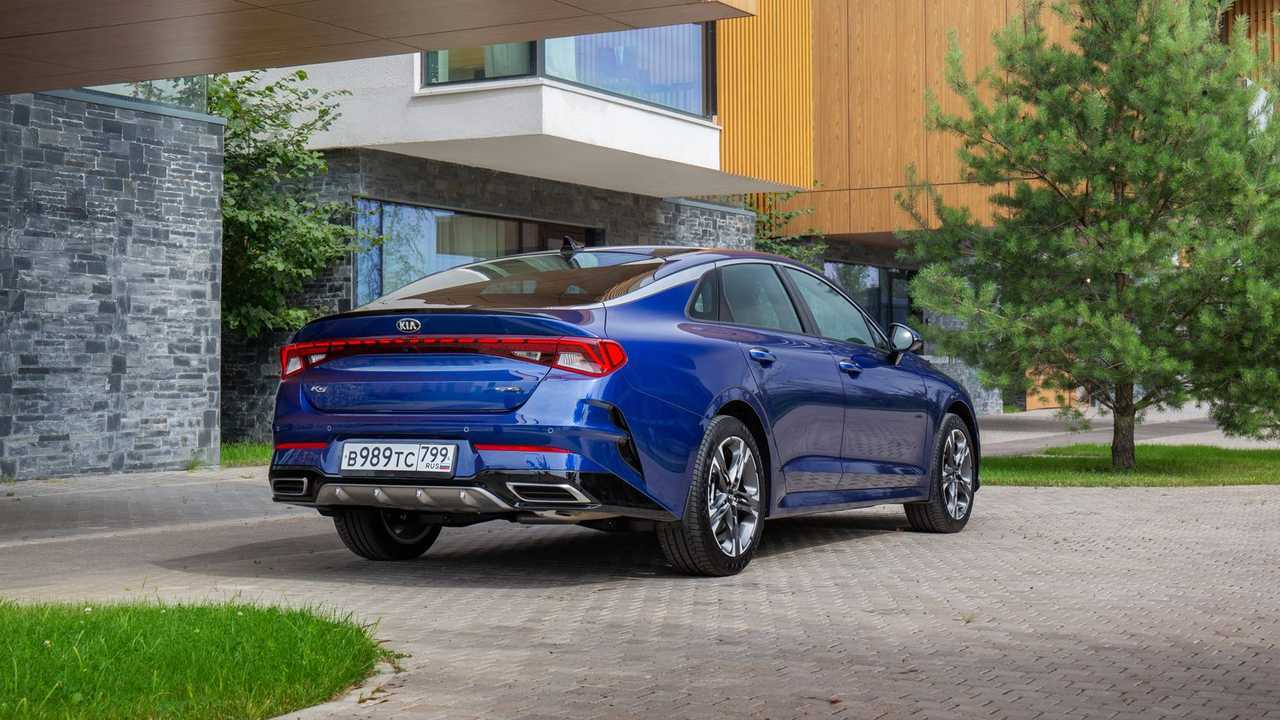 Первый тест Kia K5 (экстерьер)