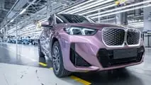 BMW iX1 Dokuz Milyonuncu Otomobil Regensburg Fabrikasında Üretildi