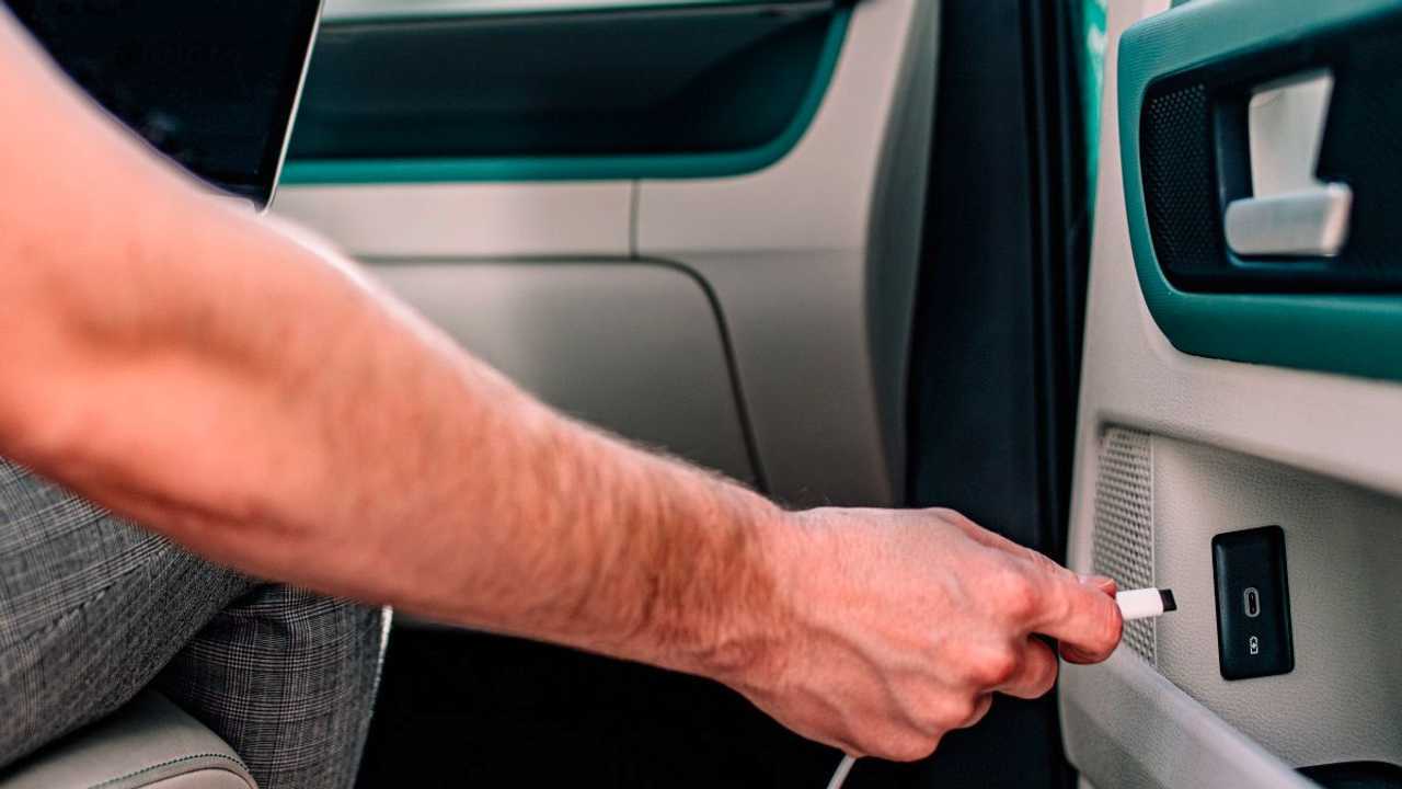 Volkswagen ID.Buzz 2023, connettività