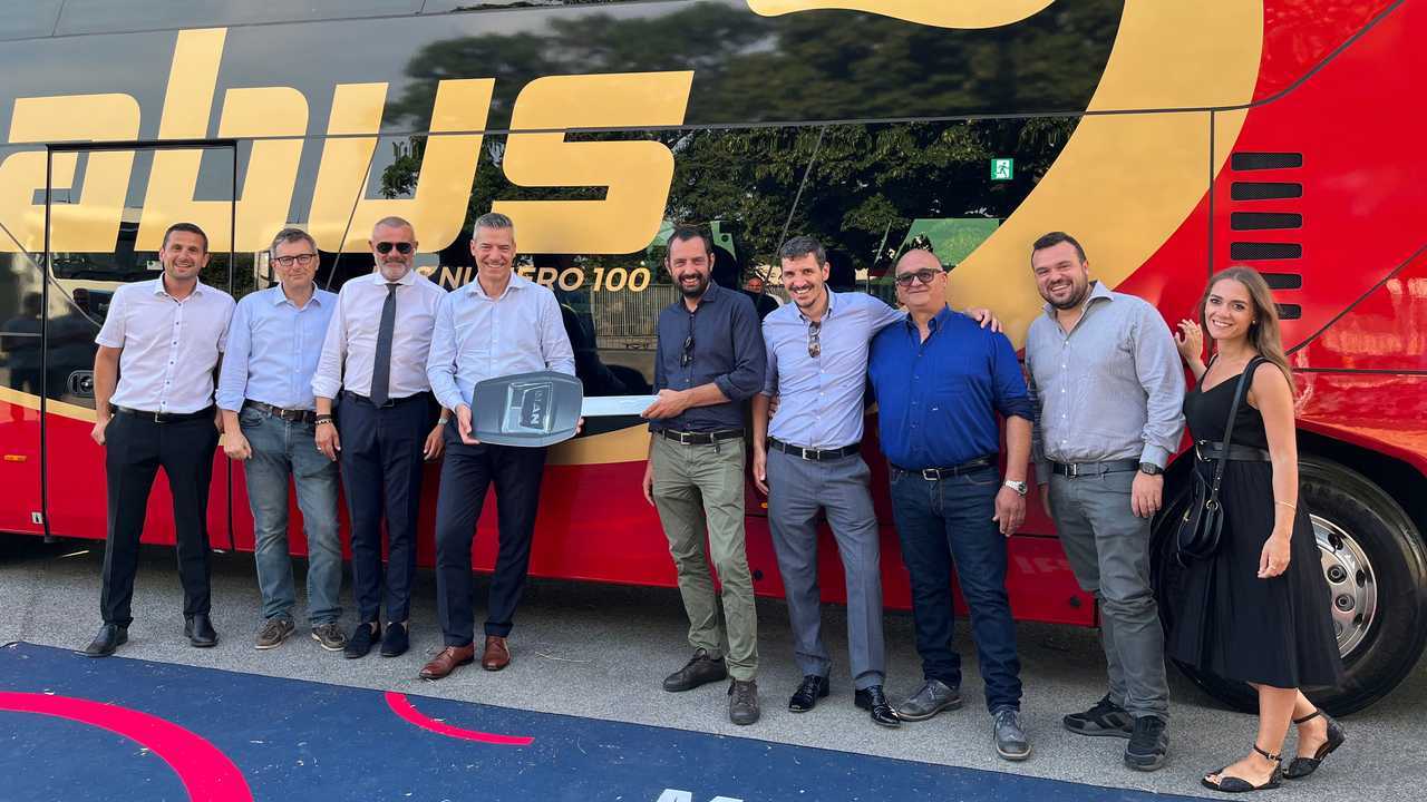 Il bus numero 100 di Itabus