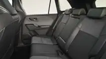 Toyota RAV4 2025, gli interni
