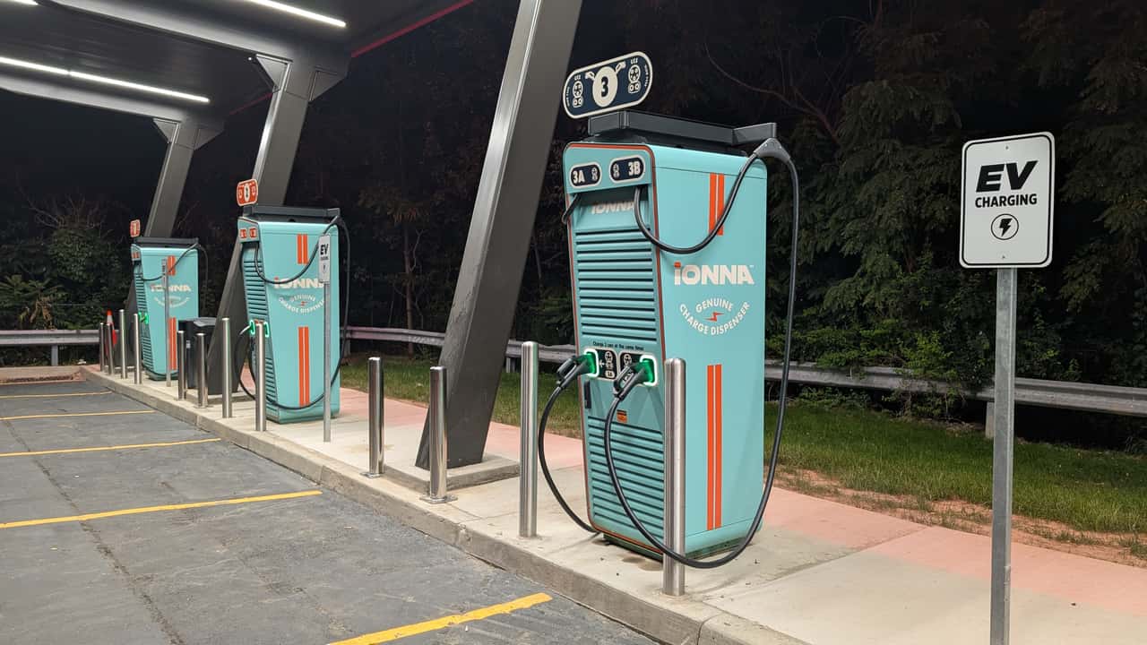 The U.S. Added Over 3,000 EV Fast Charging Plugs In Q1