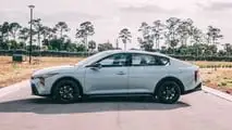Kia K4 sedã 2027