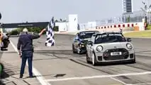 Mini John Cooper Works Bulldog Racing im 24h-Rennen auf dem Nürburgring 2025
