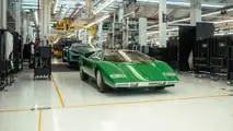 Lamborghini Countach y Revuelto se reúnen en la fábrica
