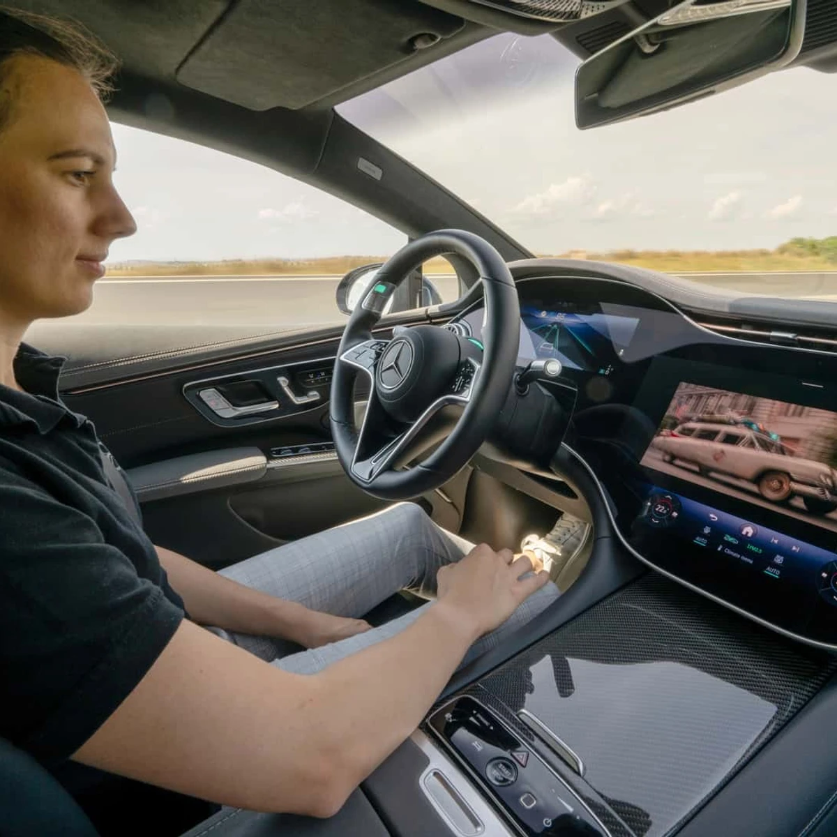 BMW, Daimler Self-Driving Venture May Attract Fiat Chrysler - Bloomberg, image size:1200x1200