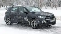 Volkswagen T-Cross restyling, le prime foto spia