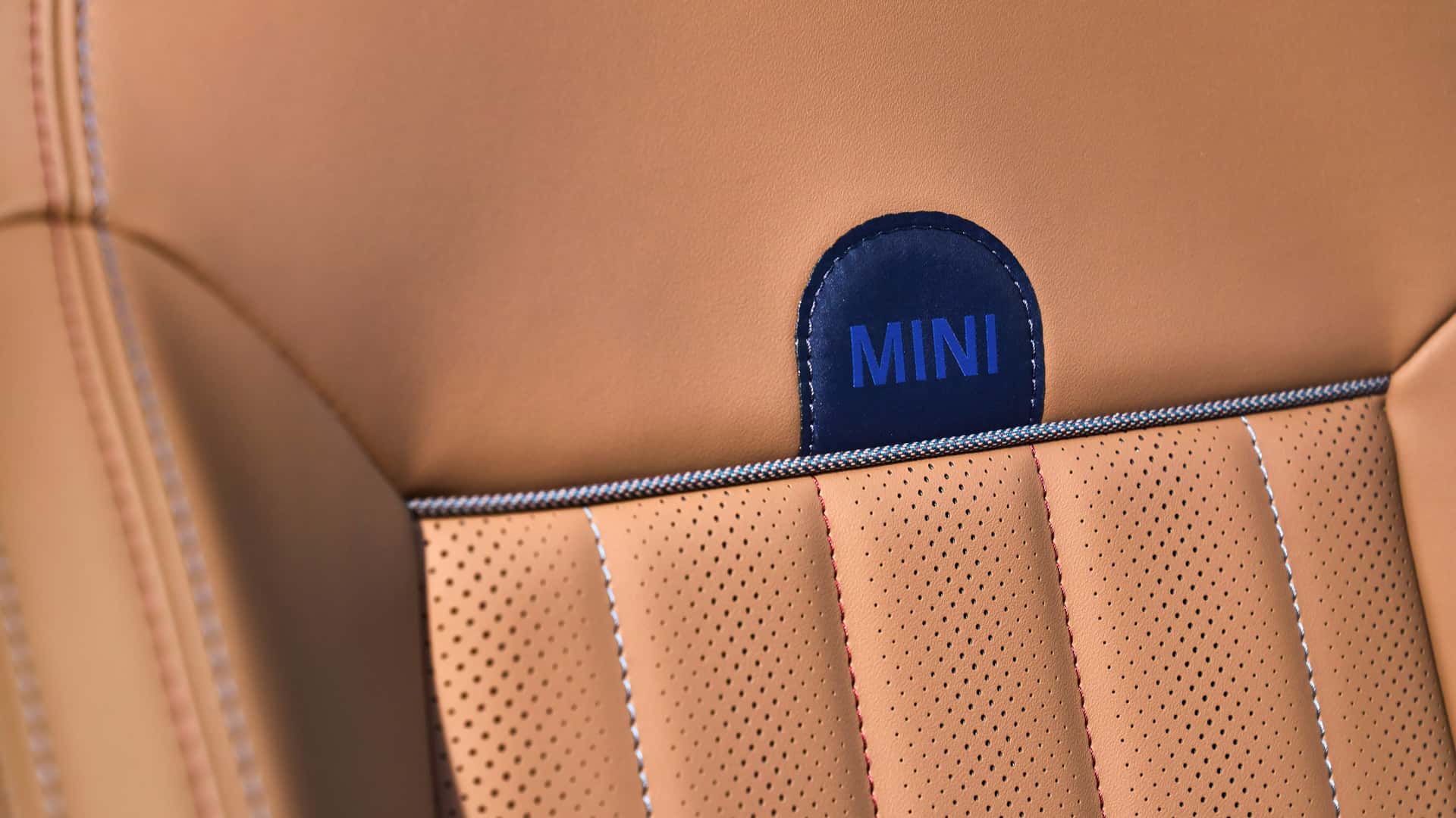 https://cdn.motor1.com/images/mgl/y2PM3K/s1/mini-countryman-se-all4-2024.jpg