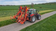 Foto - Kuhn: GF 13003 il voltafieno con i nuovi rotori OPTITEDD