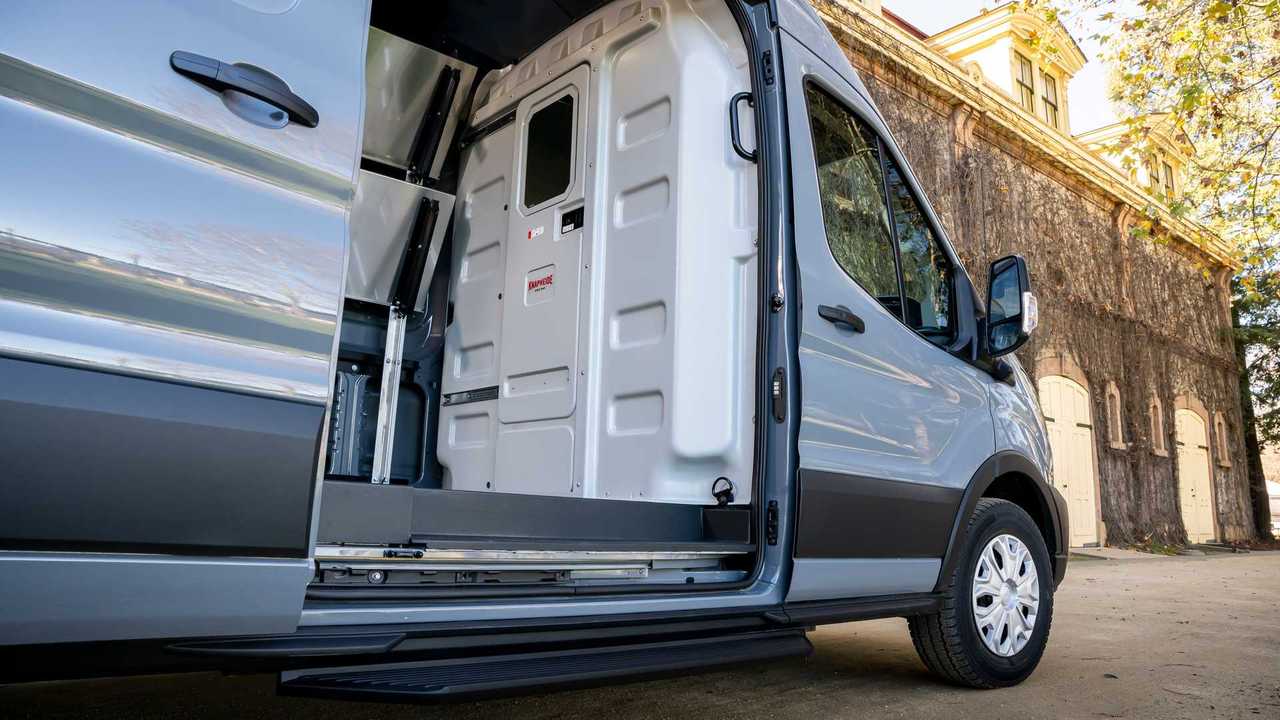 Ford E-Transit 2022