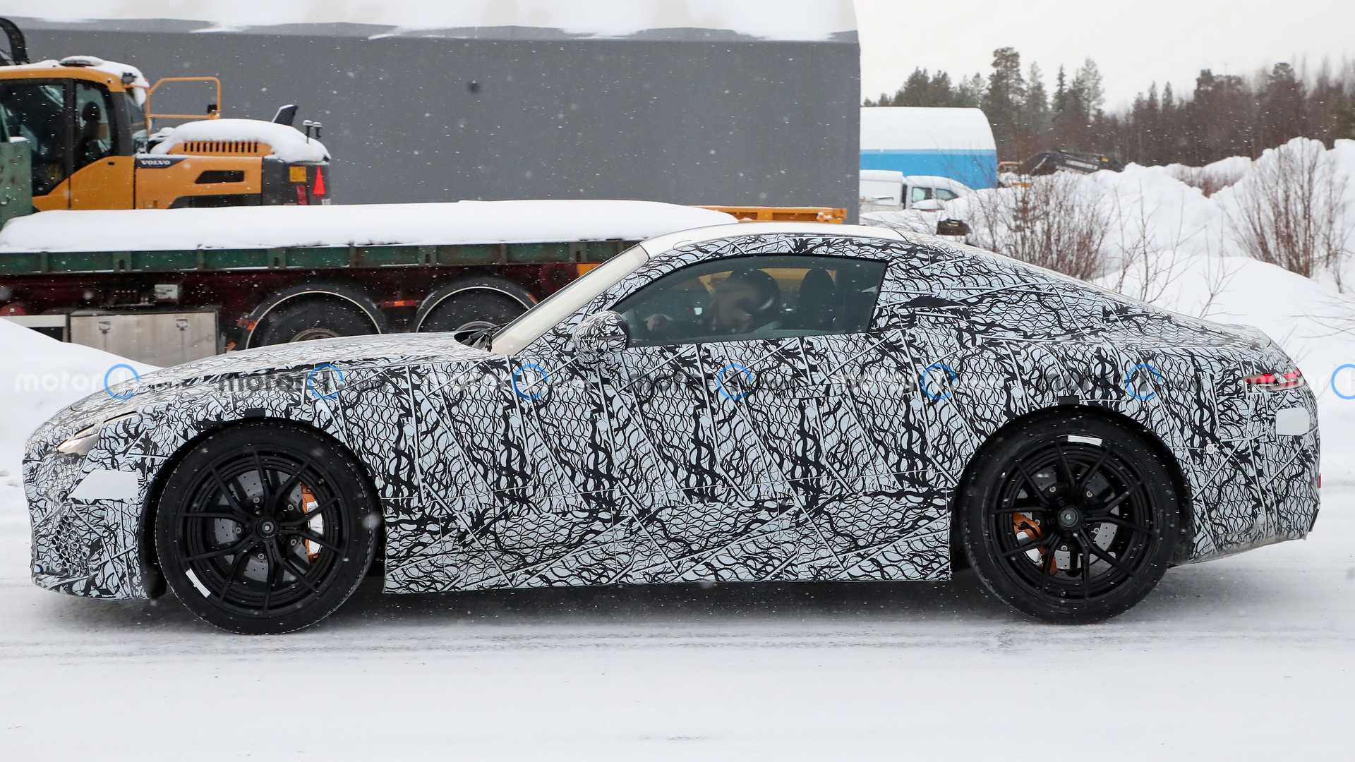 mercedes-amg-gt-63-coupe-side.jpg