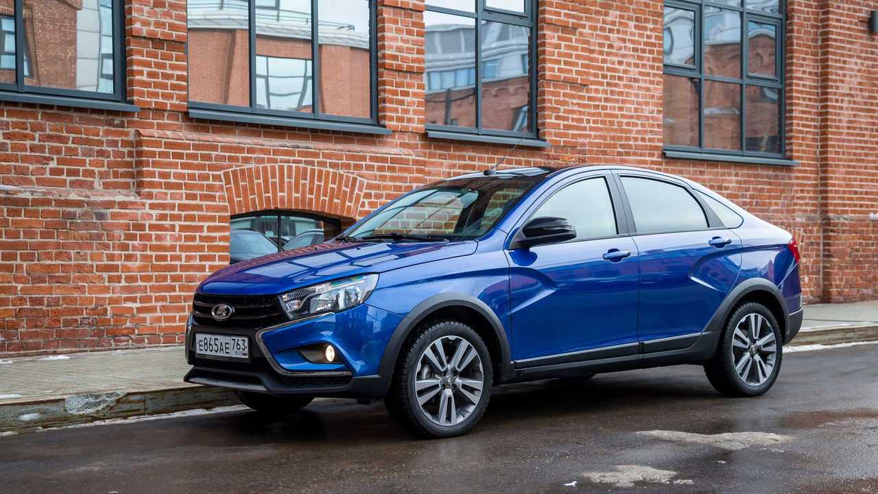 Lada Enjoy Pro на седане Vesta Cross
