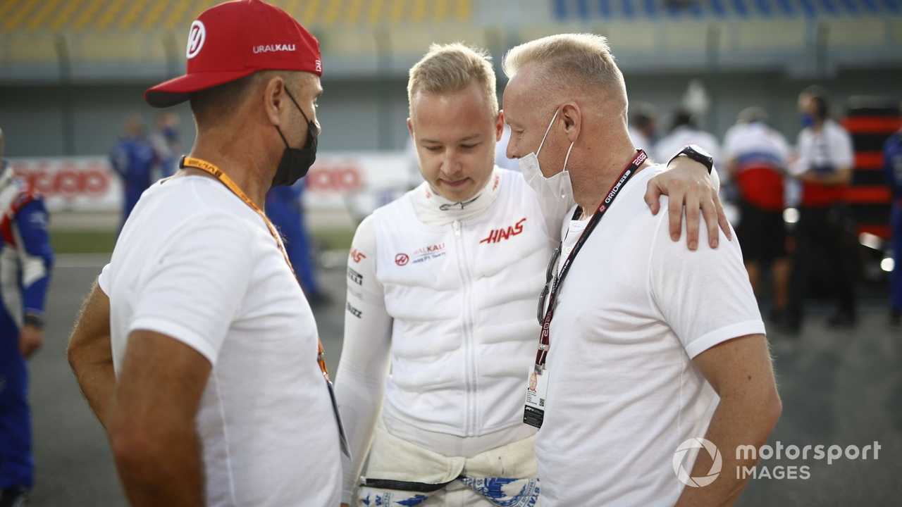 Nikita Mazepin with his father Dmitry at Qatar GP 2021