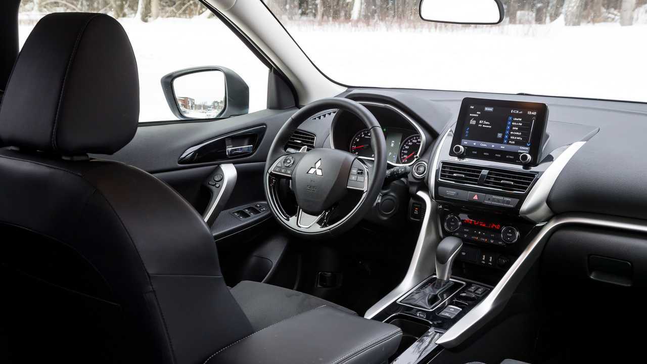 Mitsubishi Eclipse Cross, интерьер