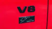 Mercedes-Benz G-Klasse Edition 550 rotes Abzeichen