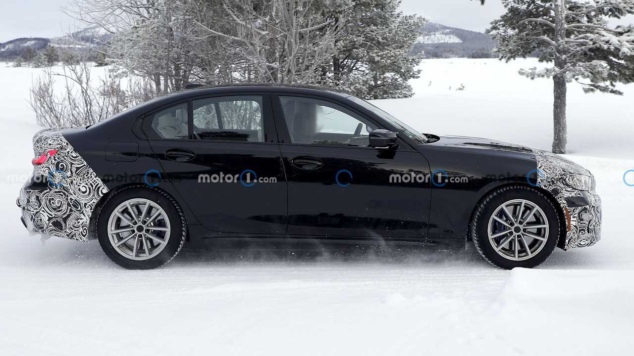BMW Series 3 Facelift Spy Shot