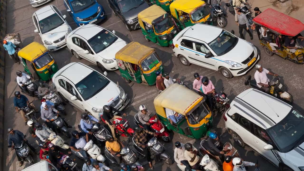 india traffic