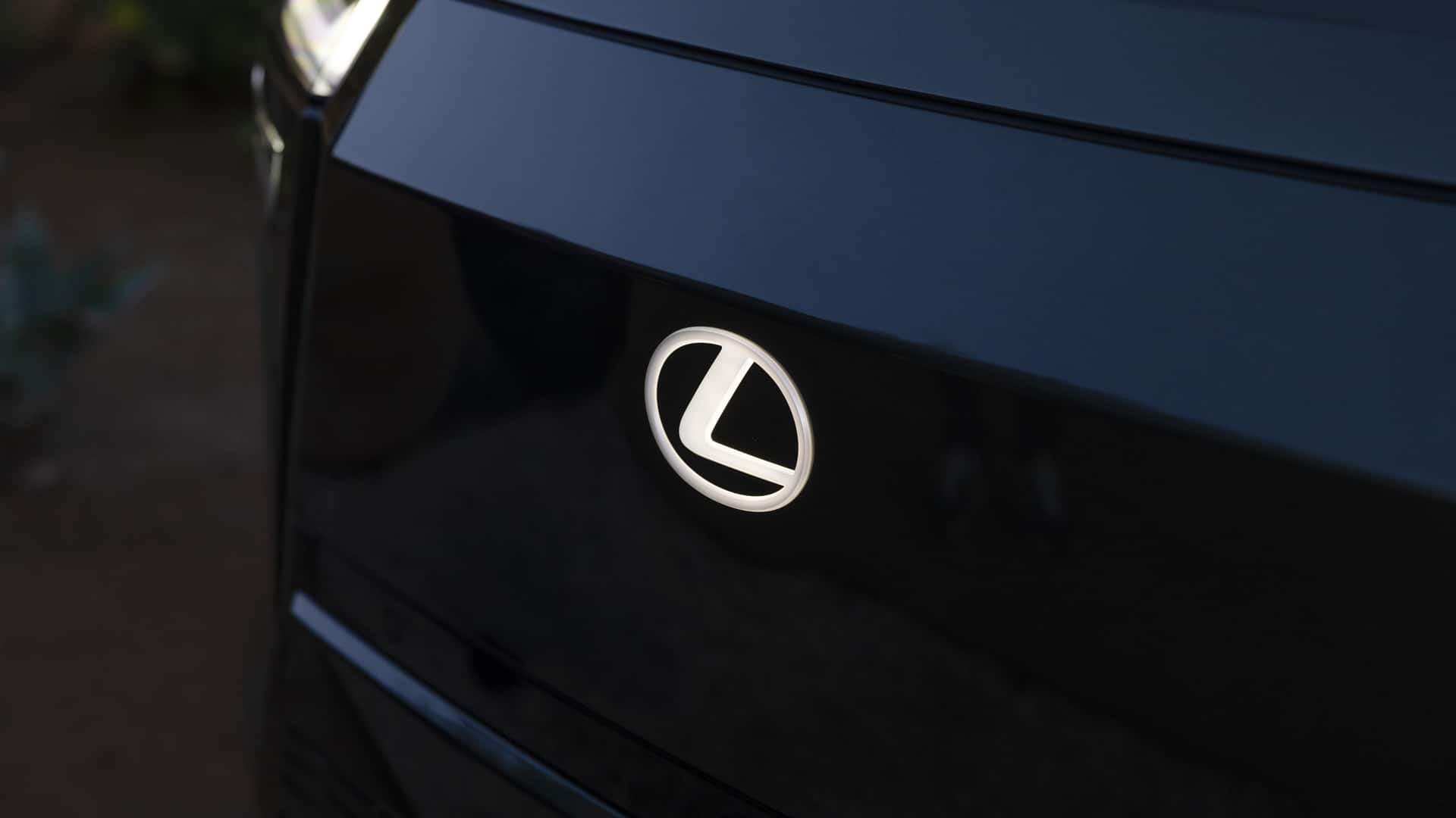 https://cdn.motor1.com/images/mgl/y2lnYe/s1/2027-lexus-tz.jpg