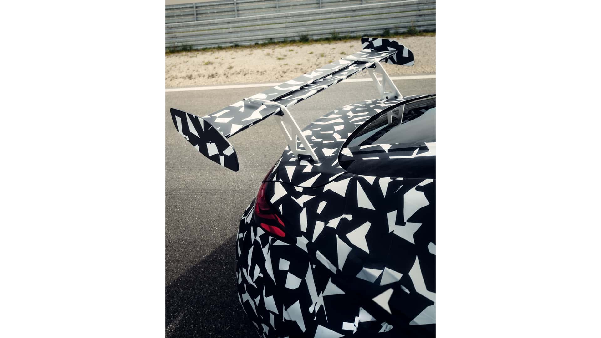 https://cdn.motor1.com/images/mgl/y2lzR7/s1/mercedes-amg-cle-based-mythos-model-teasers.jpg