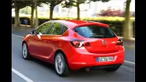 Astra kommt mit Stufenheck