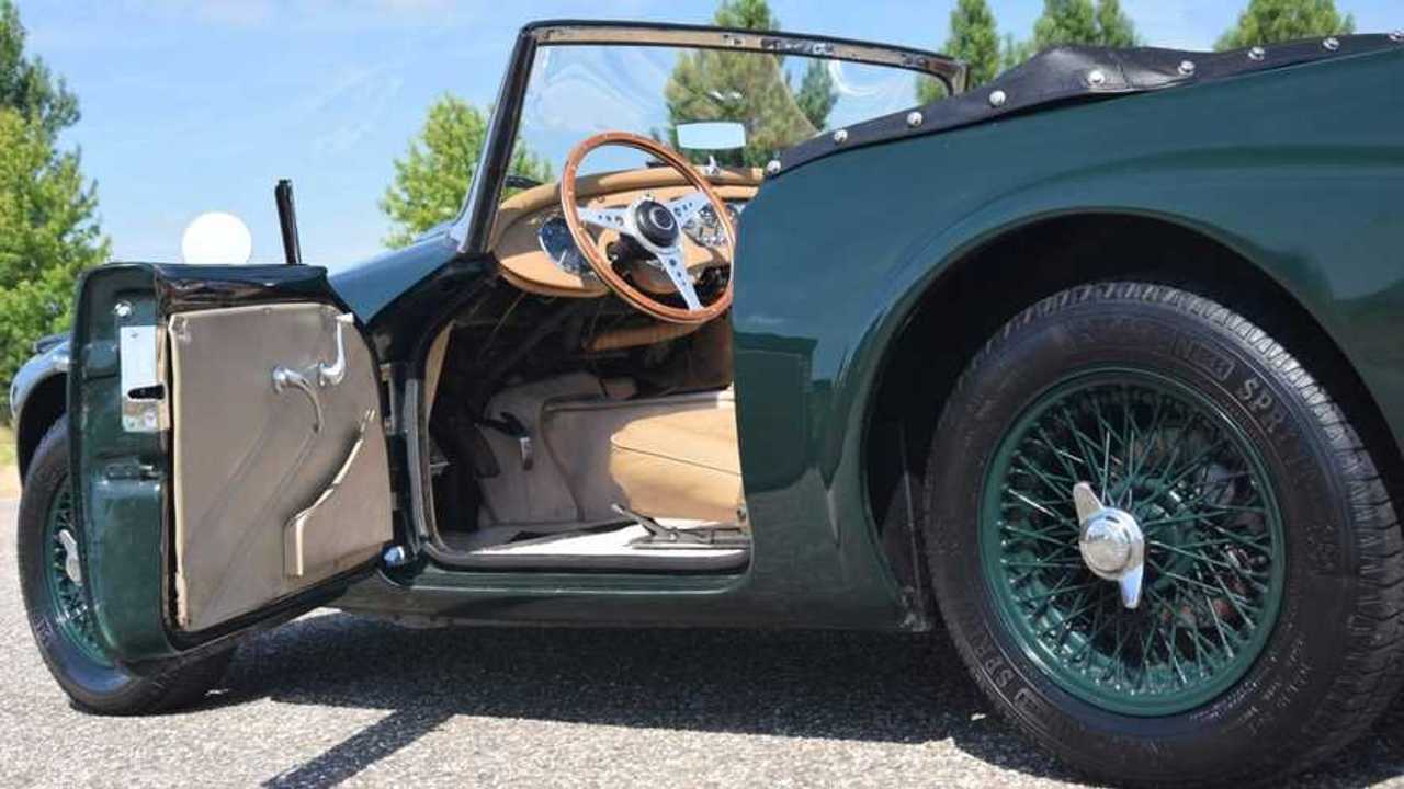 1961 Daimler SP250