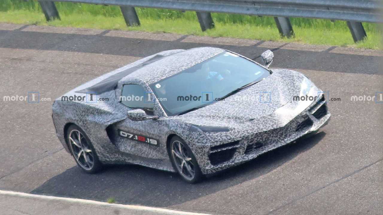 C8 Chevrolet Corvette casus fotoğraflar
