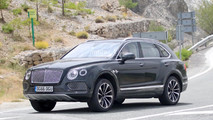 Bentley Bentayga Plug-In Hybrid spy photo