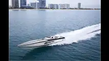 Ultrastarkes AMG-Boot
