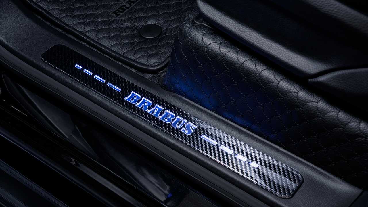 BRABUS 800 Black & Gold Edition
