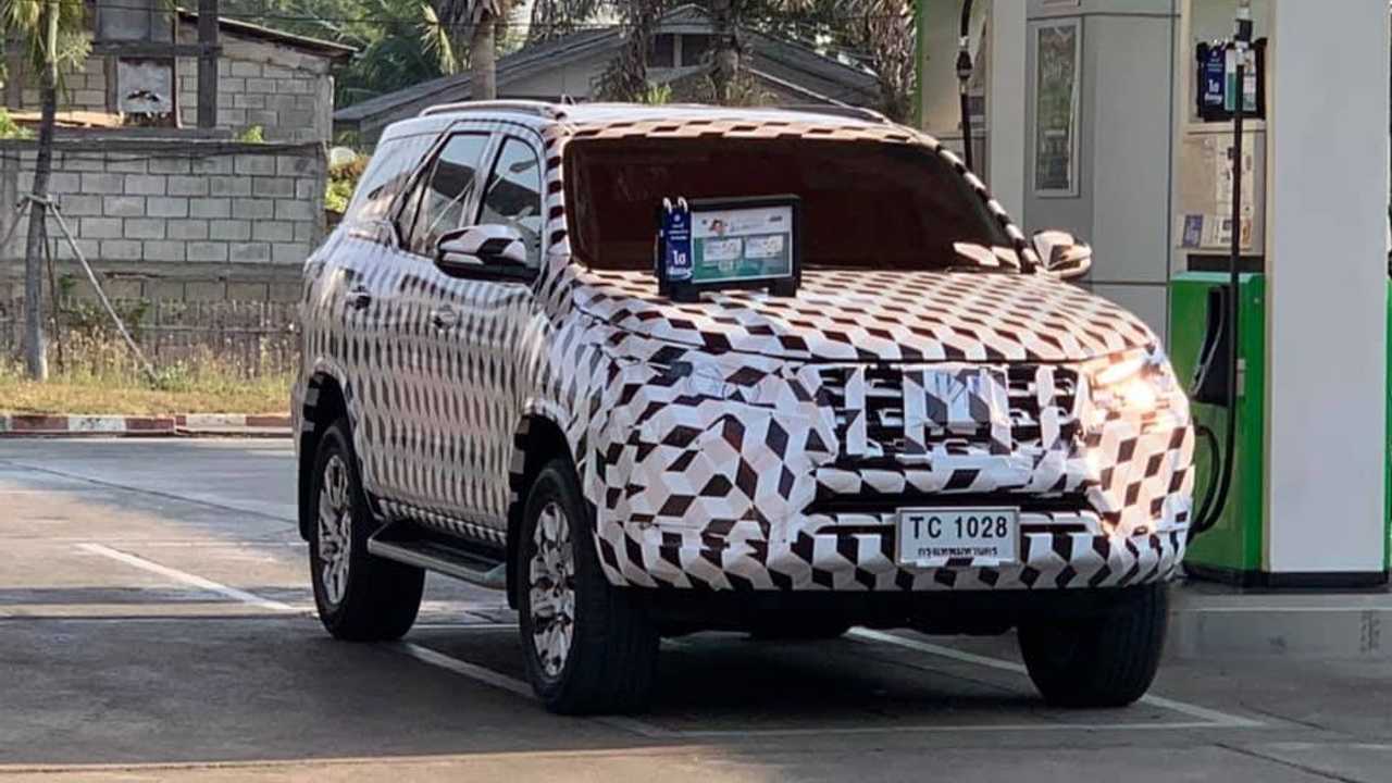 Toyota Hilux e SW4 facelift - Flagra