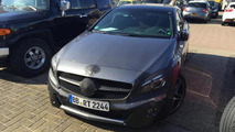 Mercedes-Benz A45 AMG facelift spy photo / autojunk.nl