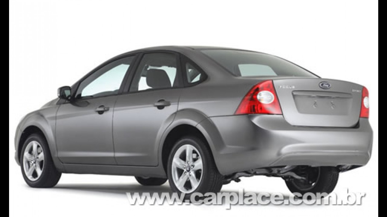 Novo Ford Focus 2009 hatch e sedã devem chegar em outubro ao Brasil