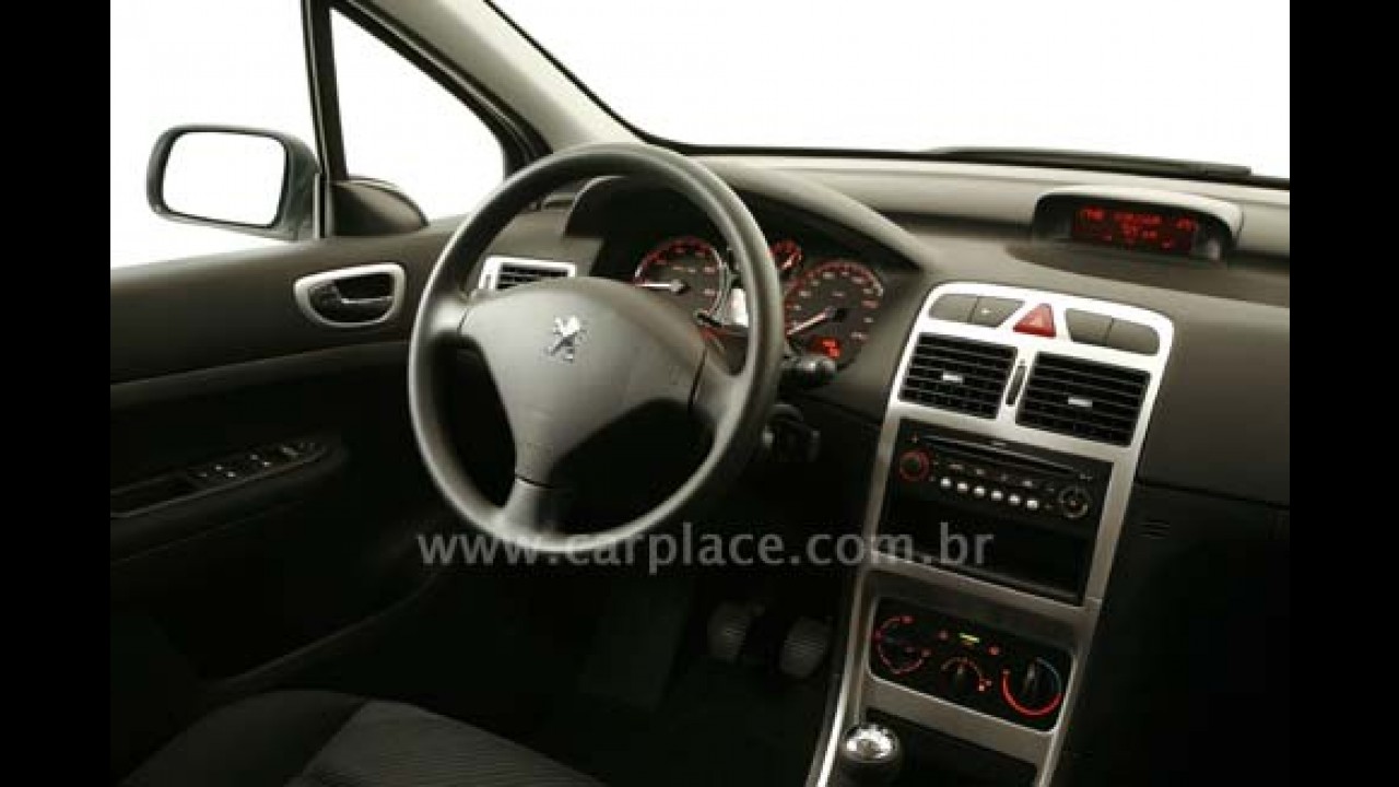 Peugeot lança nova versão Presence para os modelos 307 Hatchback e Sedan