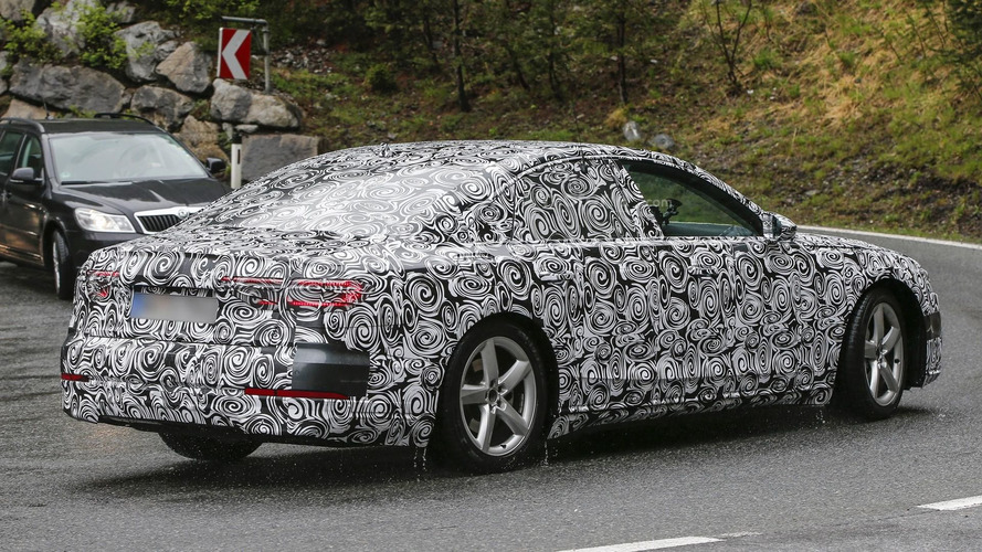 2018 Audi A8 casus fotoğrafları
