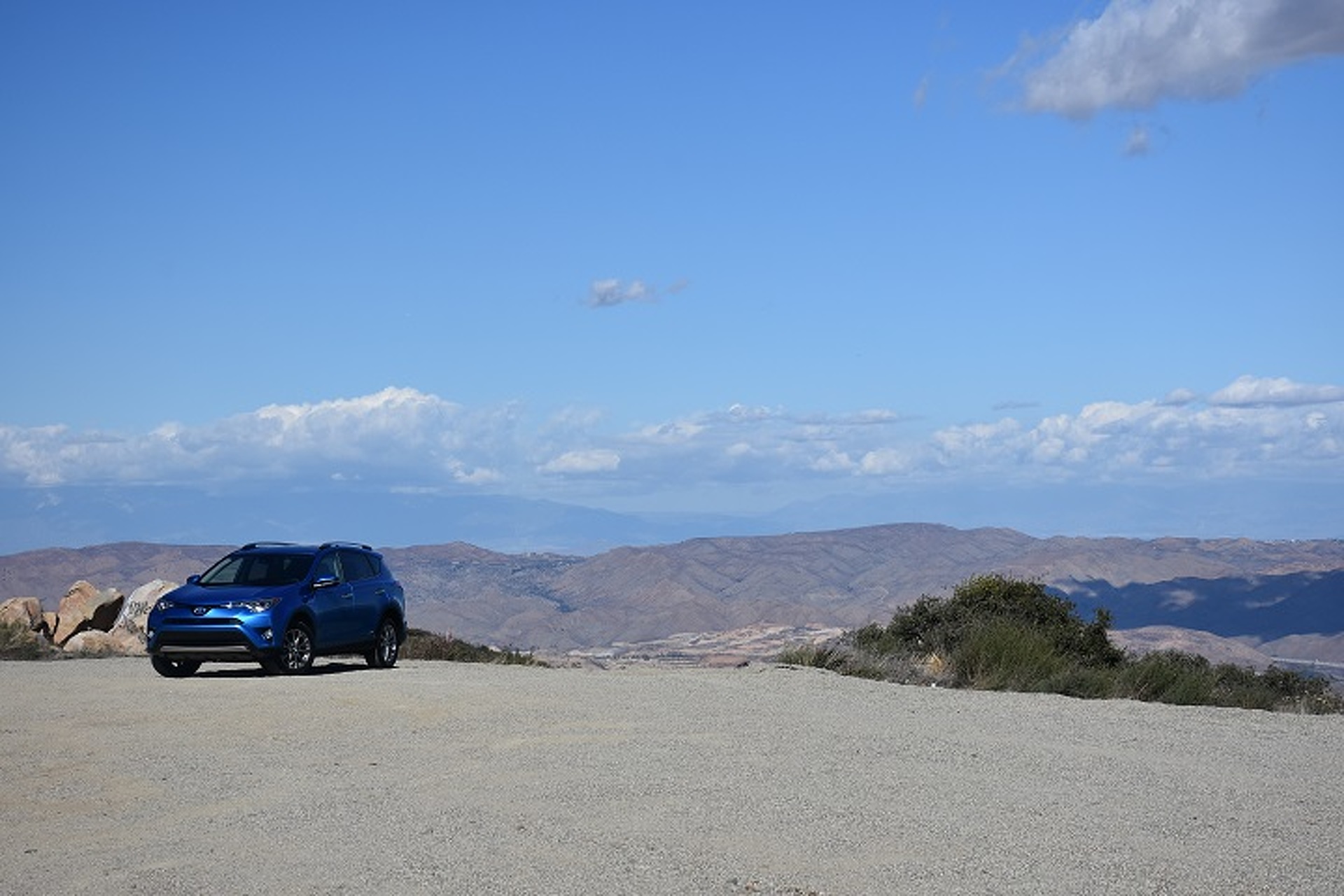 Can Autocrossing a 2016 Toyota Prius and RAV4 Hybrid Actually be Fun? First Drive