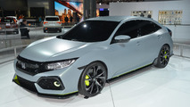 Honda Civic Hatchback prototype at New York Motor Show 2016