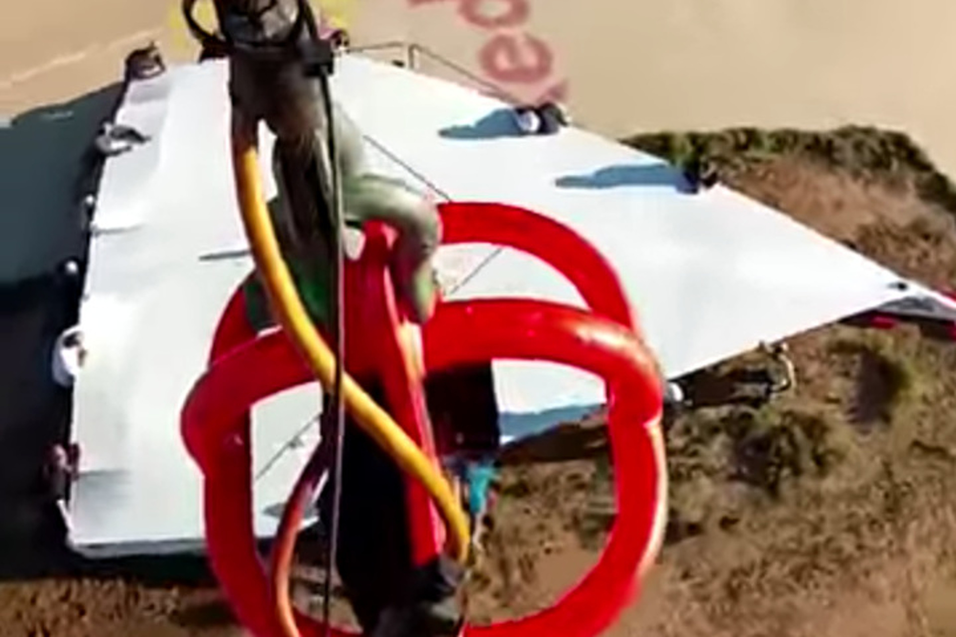 World's Largest Paper Airplane Soars over the Arizona Desert [video]