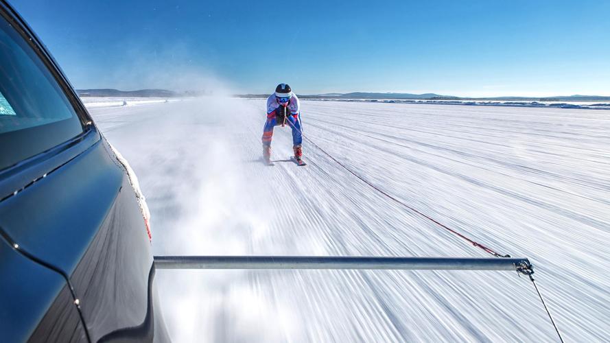 Graham Bell Jaguar XF Sportbrake ski record