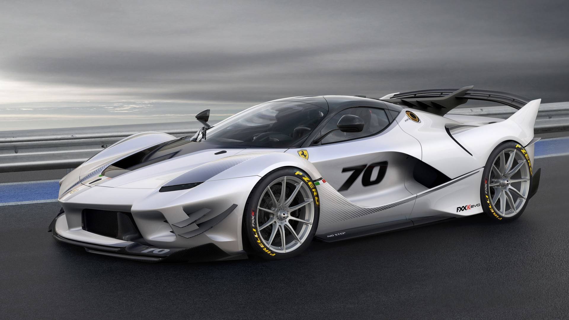 Ferrari Fxx K Evo Debuts With More Aero Less Weight