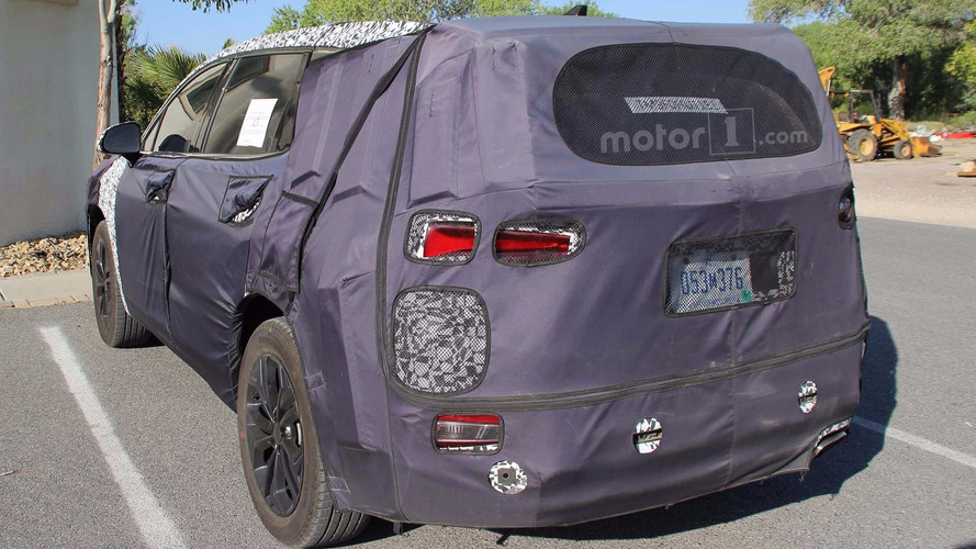 2019 Hyundai Santa Fe Spy Photo